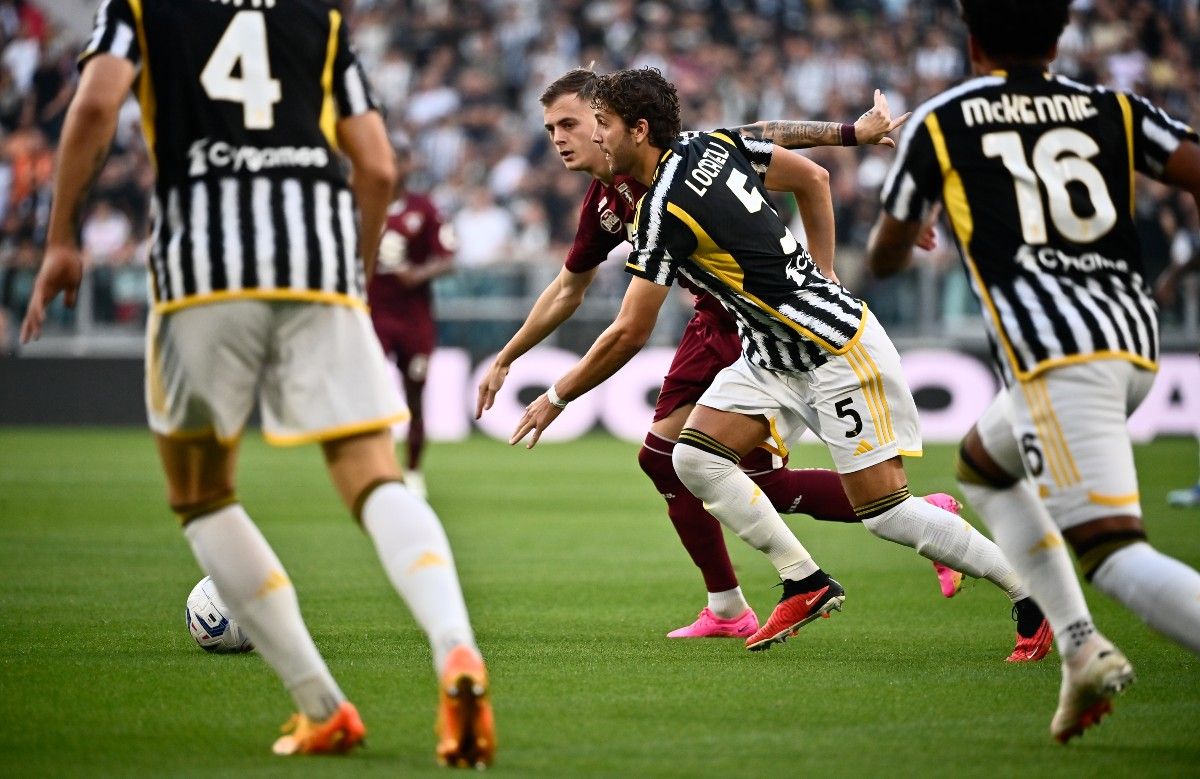 Turin, Italy. 09th Aug, 2023. Manuel Locatelli of Juventus during the  pre-season test match between Juventus Fc and Juventus NextGen U23 on 09  August 2023 at Juventus Stadium, Turin, taly. Photo Nderim