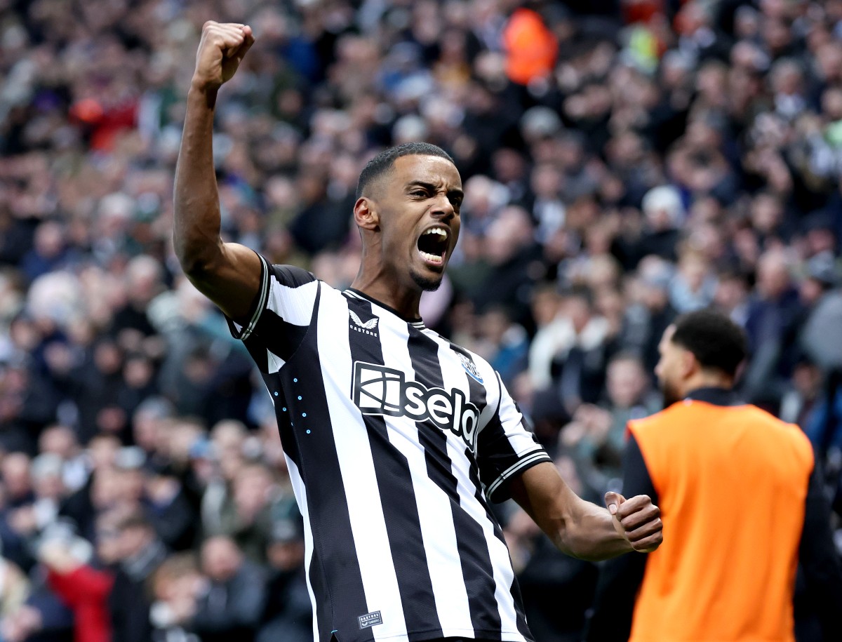 Newcastle United striker Alexander Isak wanted by Tottenham and Arsenal.