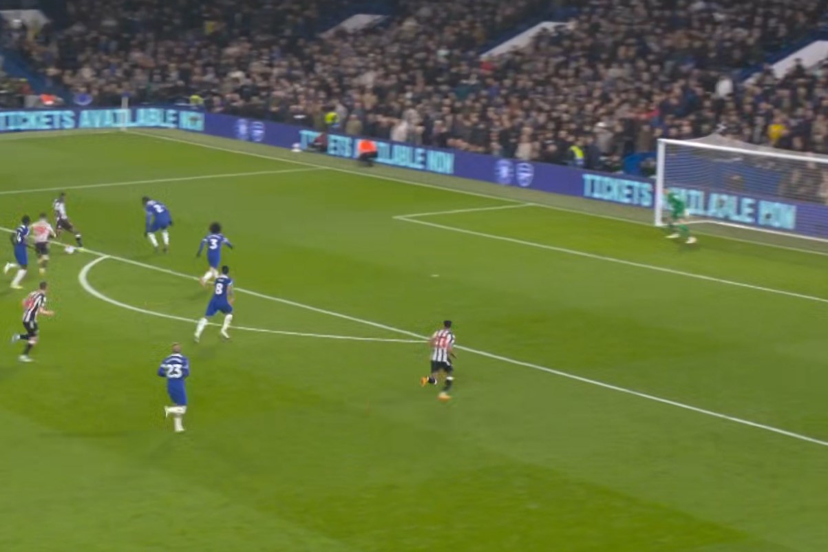 Video: Newcastle star punishes sloppy Chelsea with clinical finish