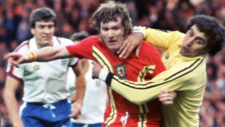 Former Burnley and Wales legend passes away at the age of 71
