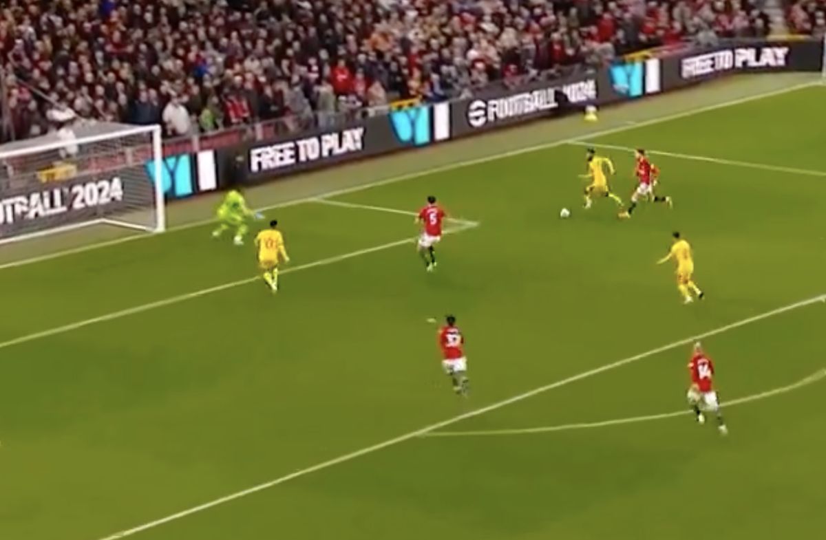 (Video) Andre Onana flaps as Jayden Bogle opens scoring & stuns Old Trafford