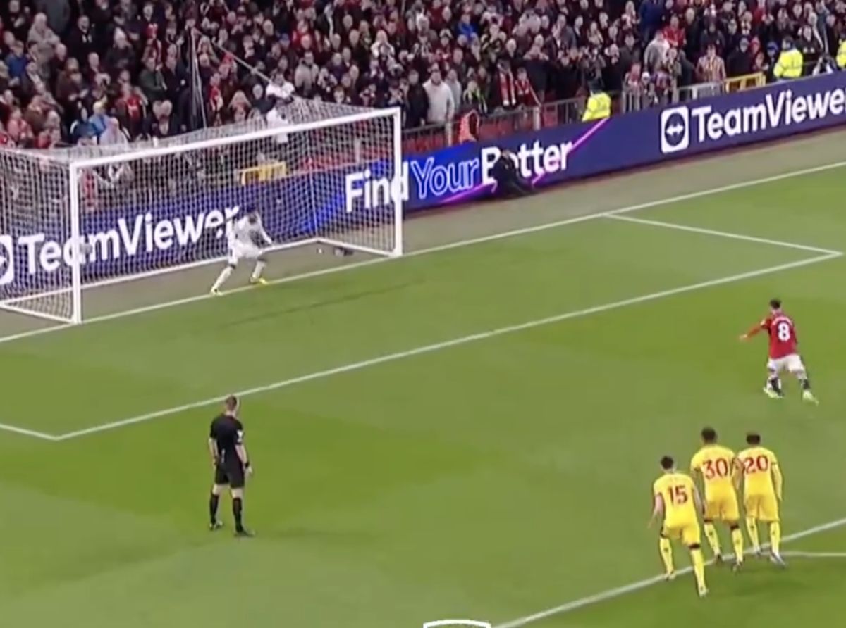 (Video) Bruno Fernandes nets from spot as Man Utd draw level vs. Sheff Utd