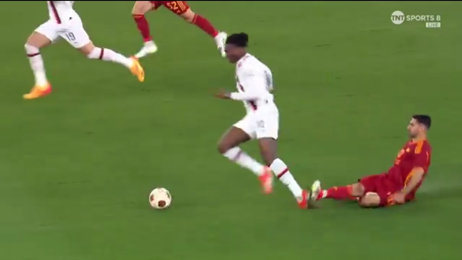 Watch as Roma player dismissed for this foul on Rafael Leao – Is this harsh?