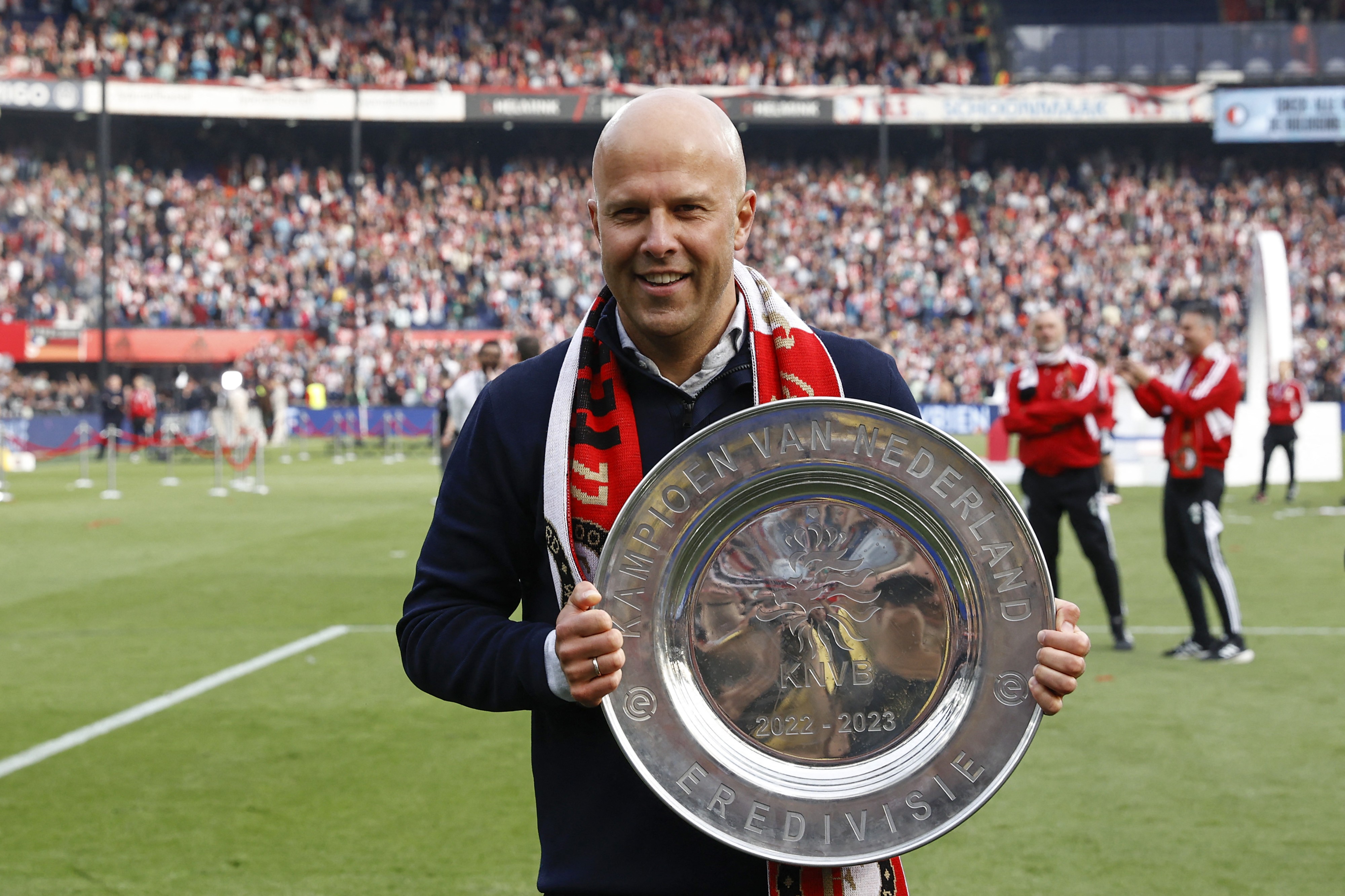 Feyenoord coach Arne Slot has signed his Liverpool contract 