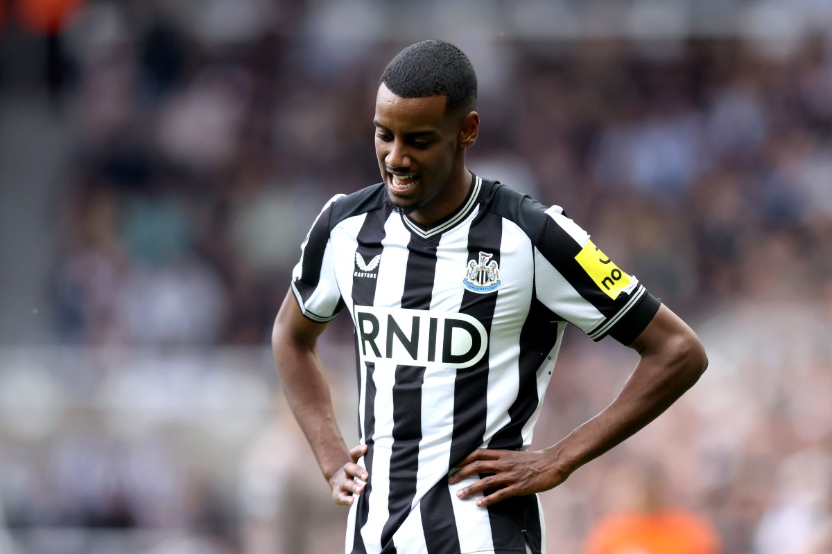 Gary Lineker claims there’s an issue with Alexander Isak at Newcastle