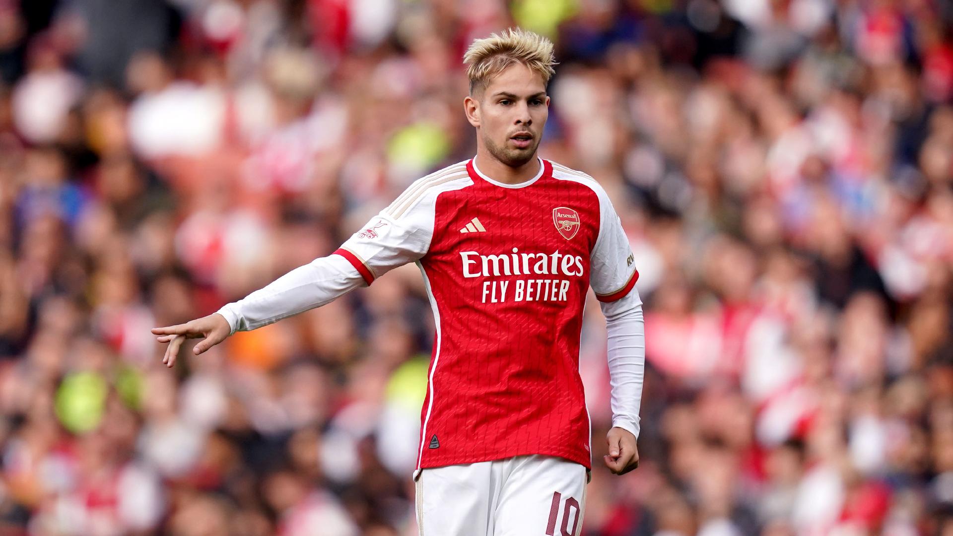 Emile Smith Rowe in action for Arsenal