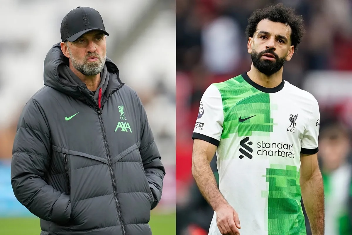 Liverpool boss Jurgen Klopp clears the air with Mo Salah after touchline spat