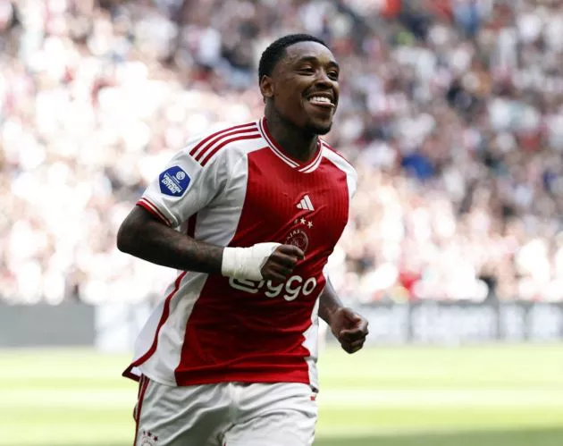 ajax steven bergwijn