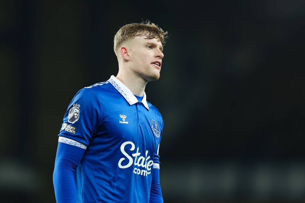 Everton remaining firm with their £70m Jarrad Branthwaite valuation; Manchester United £30m short