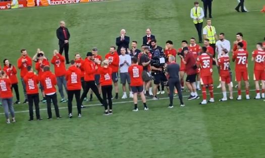 “Show some respect” – Liverpool fans furious as one Reds player snubs Jurgen Klopp in final farewell