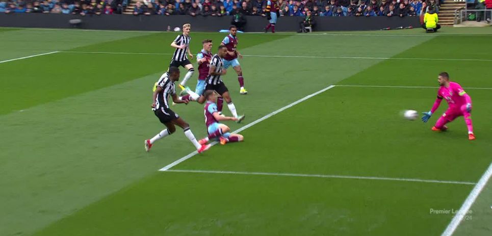 Video: Callum Wilson gives Newcastle the lead against Burnley