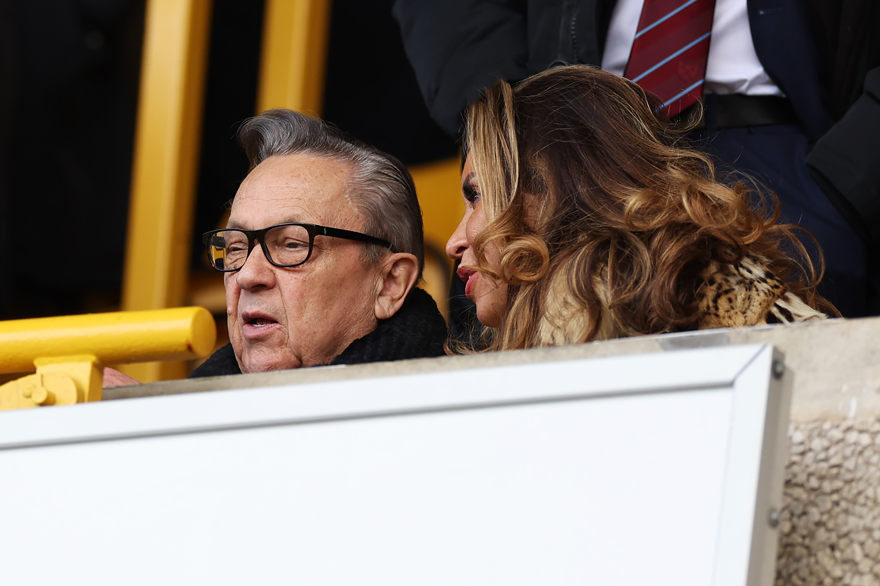 David Sullivan reverting to type as West Ham’s manager chase descends into farce