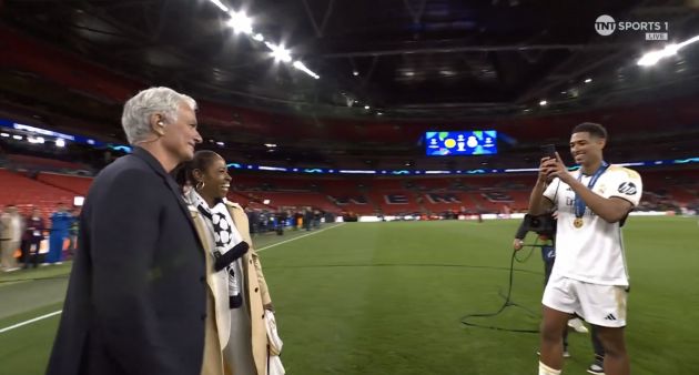 Jude Bellingham takes photo of his mum with Jose Mourinho.