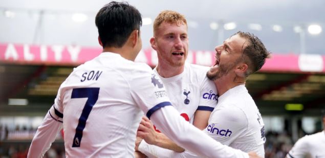 Leeds travaille sur les transferts de Skipp et Rodon depuis les Spurs Leeds travaille sur les transferts de Skipp et Rodon depuis les Spurs