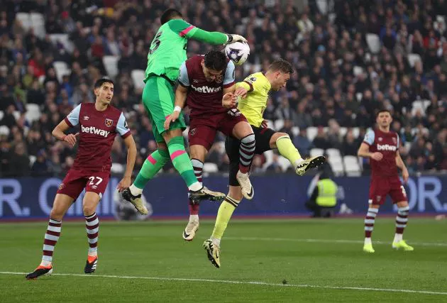 west ham burnley aguerd