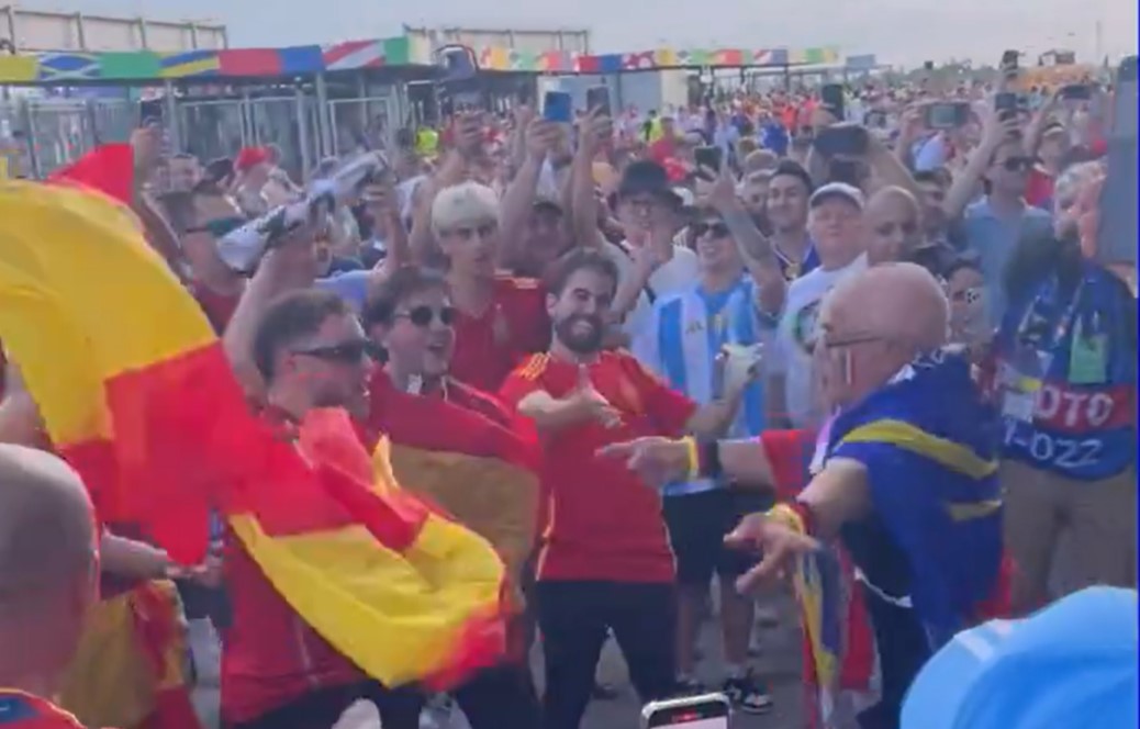 Video: Beauty of football evident in Munich as Spain and France fans chant together