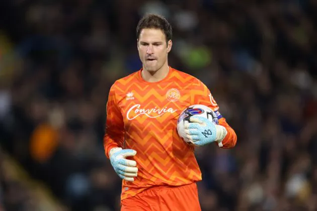 Asmir Begovic of Queens Park Rangers looks on during the Sky Bet Championship match between Leeds United and Queens Park Rangers at Elland Road on October 04, 2023 in Leeds, England.