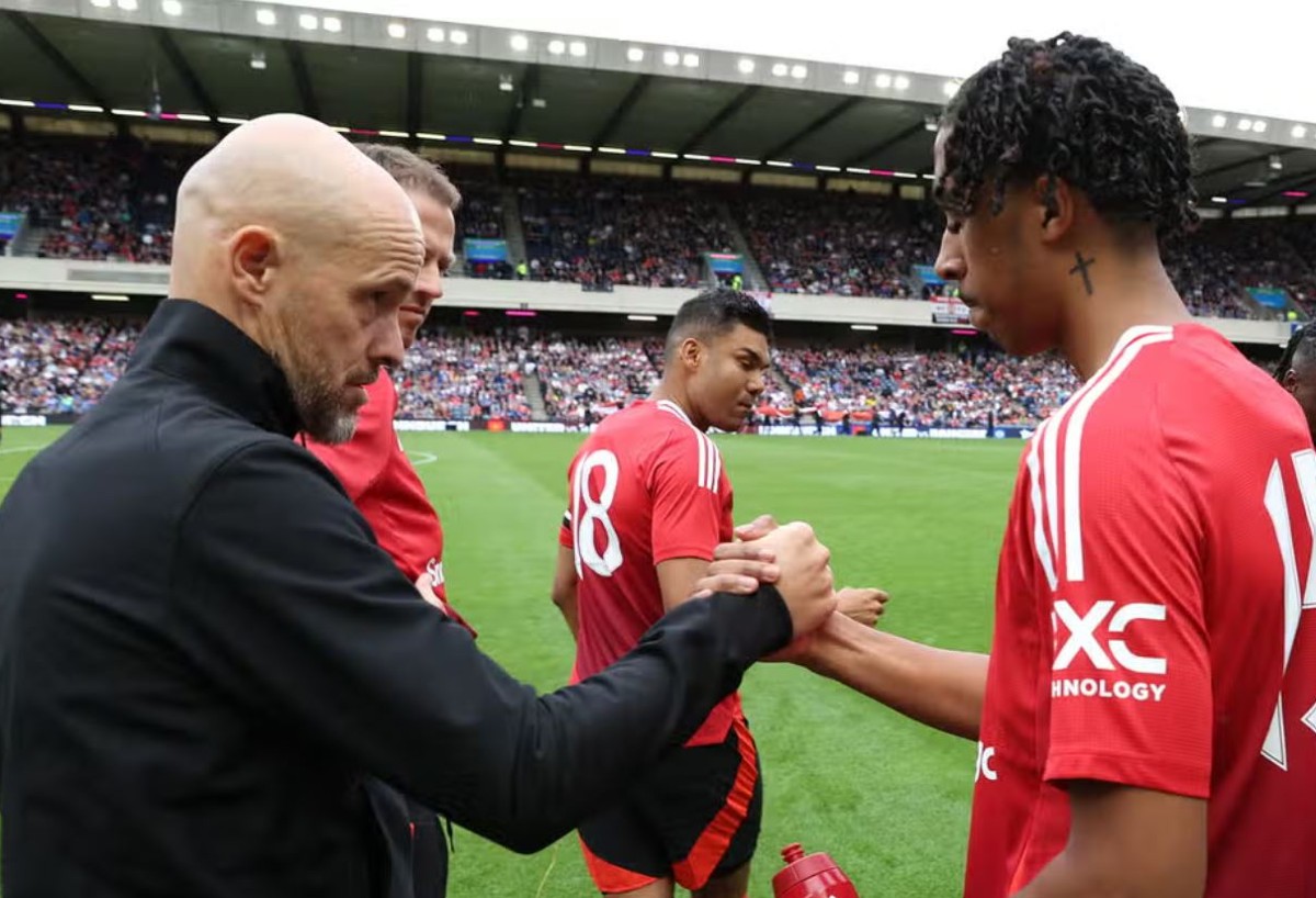 Man United boss Erik ten Hag will be worried about the fitness of Leny Yoro