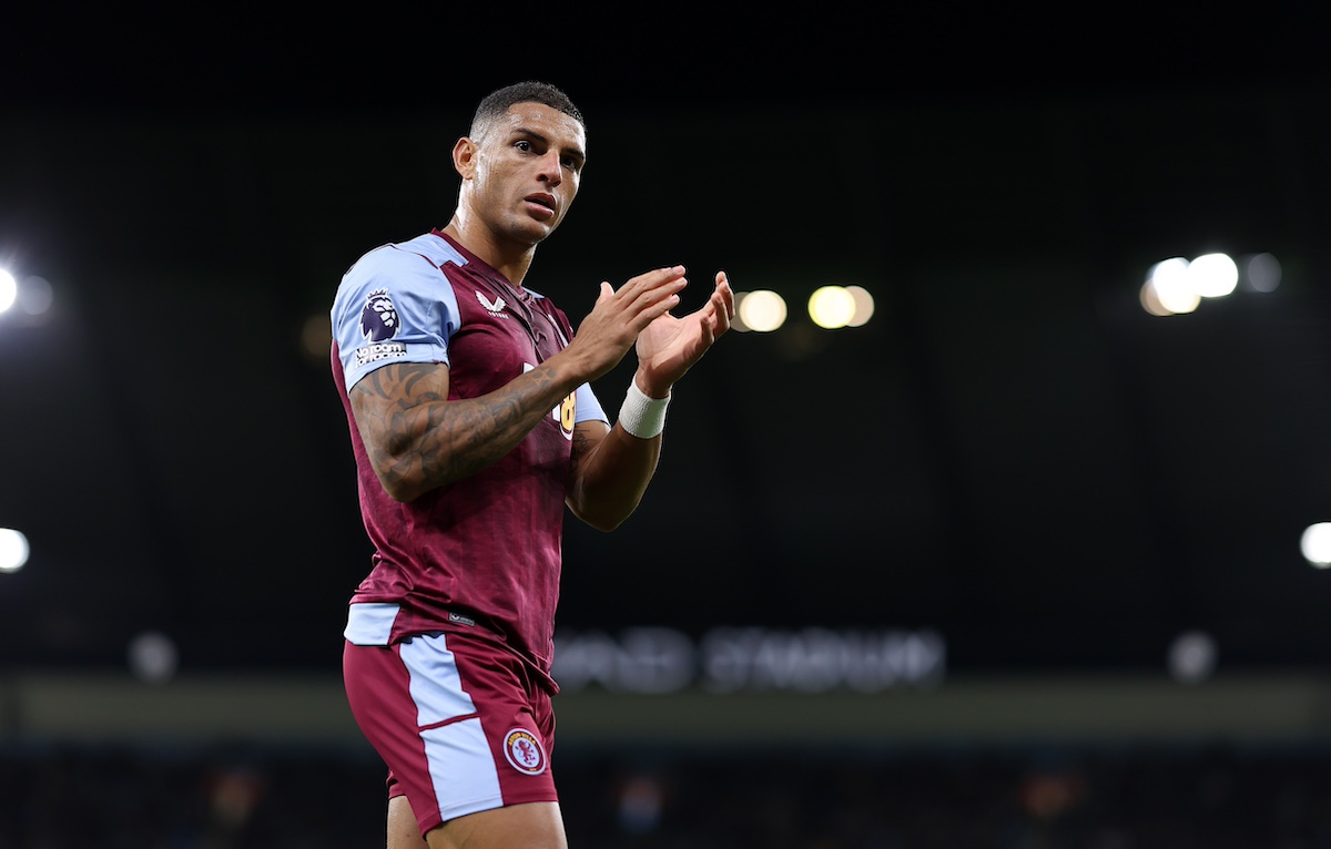 Aston Villa in talks to sell £100k-per week defender to Premier League rivals