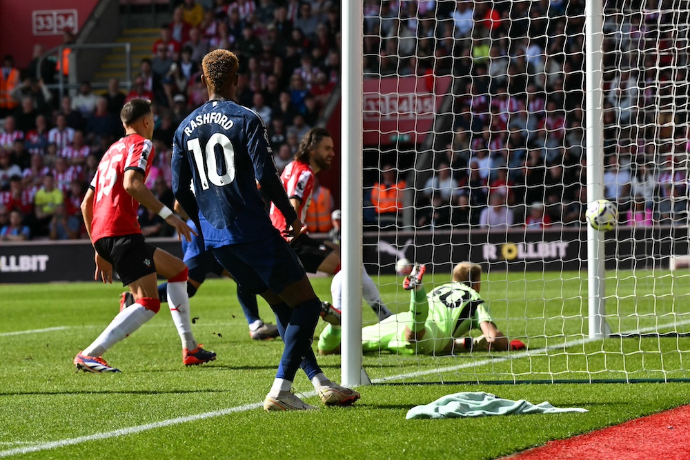 Aaron Ramsdale jinxed moments before Marcus Rashford goal.