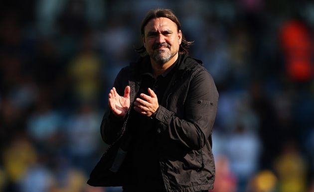 LEEDS, ENGLAND - AUGUST 31: Daniel Farke, Head Coach of Leeds United, acknowledges the fans following the Sky Bet Championship match between Leeds United FC and Hull City AFC at Elland Road on August 31, 2024 in Leeds, England.