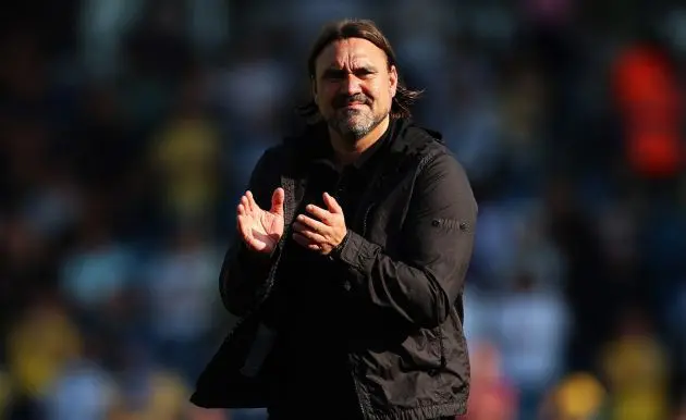 LEEDS, ENGLAND - AUGUST 31: Daniel Farke, Head Coach of Leeds United, acknowledges the fans following the Sky Bet Championship match between Leeds United FC and Hull City AFC at Elland Road on August 31, 2024 in Leeds, England.