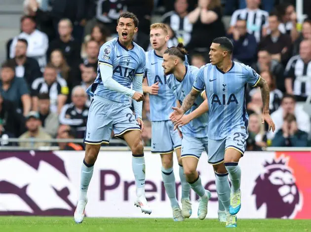 NEWCASTLE UPON TYNE, ENGLAND - SEPTEMBER 01: Brennan Johnson of Tottenham Hotspur celebrates scoring his team's first goal during the Premier League match between Newcastle United FC and Tottenham Hotspur FC at St James' Park on September 01, 2024 in Newcastle upon Tyne, England.