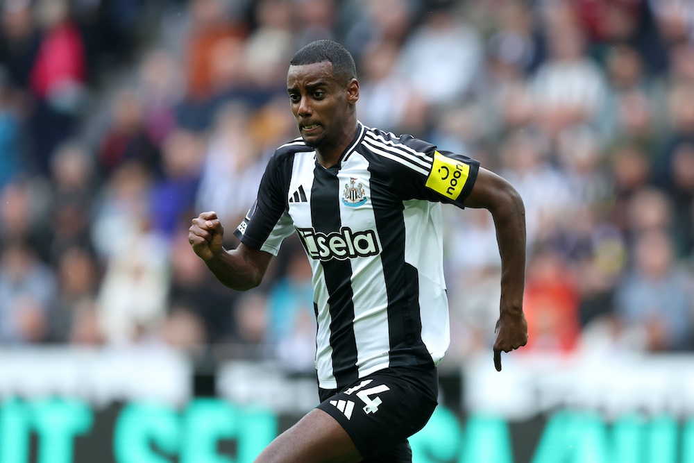 Alexander Isak injury doubt for Newcastle's game against Fulham.