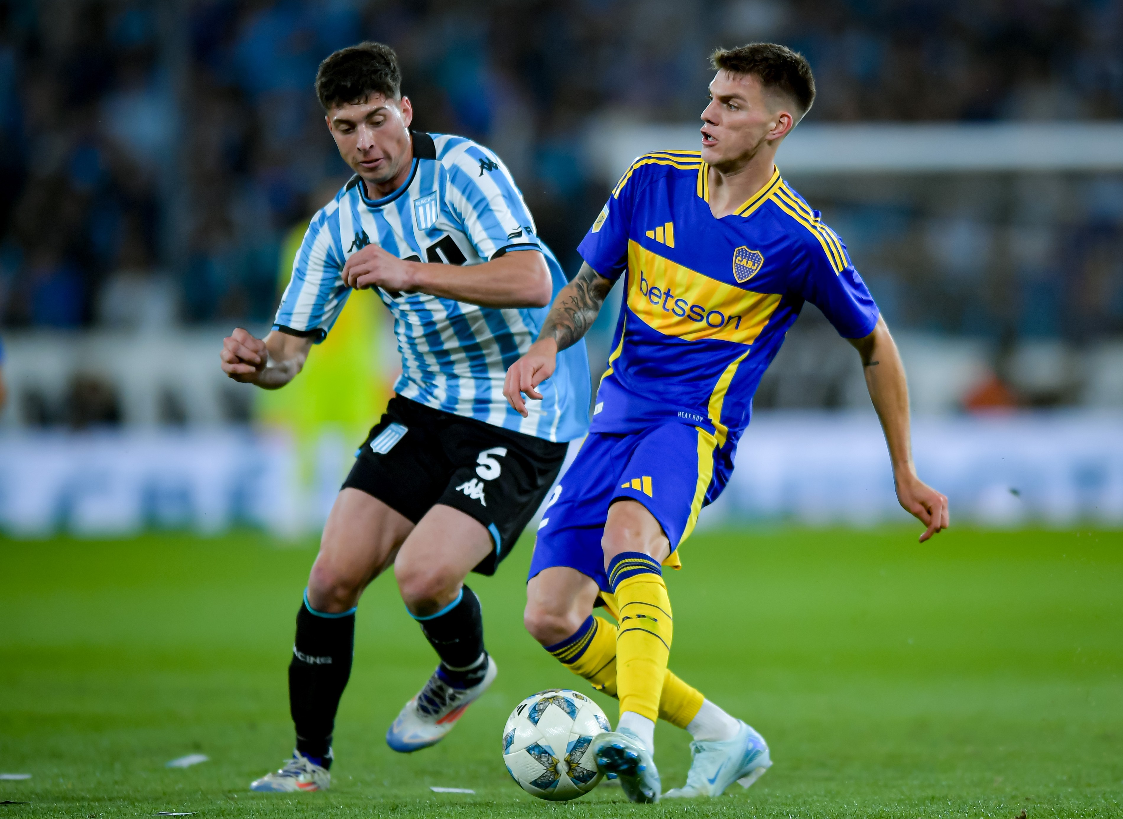 Tottenham haven't confirmed their interest in Boca's Kevin Zenon (Photo by Marcelo Endelli/Getty Images)