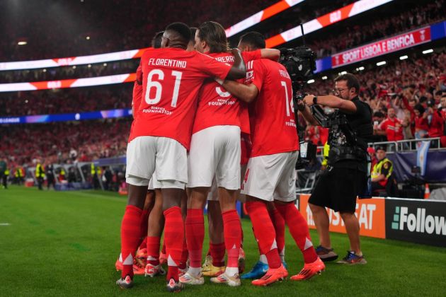 Alvaro Carreras with his Benfica teammates