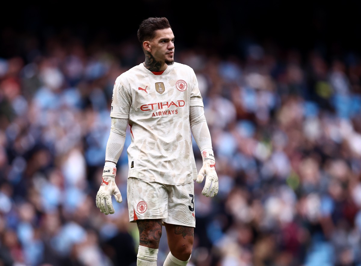 Ederson in action for Man City 