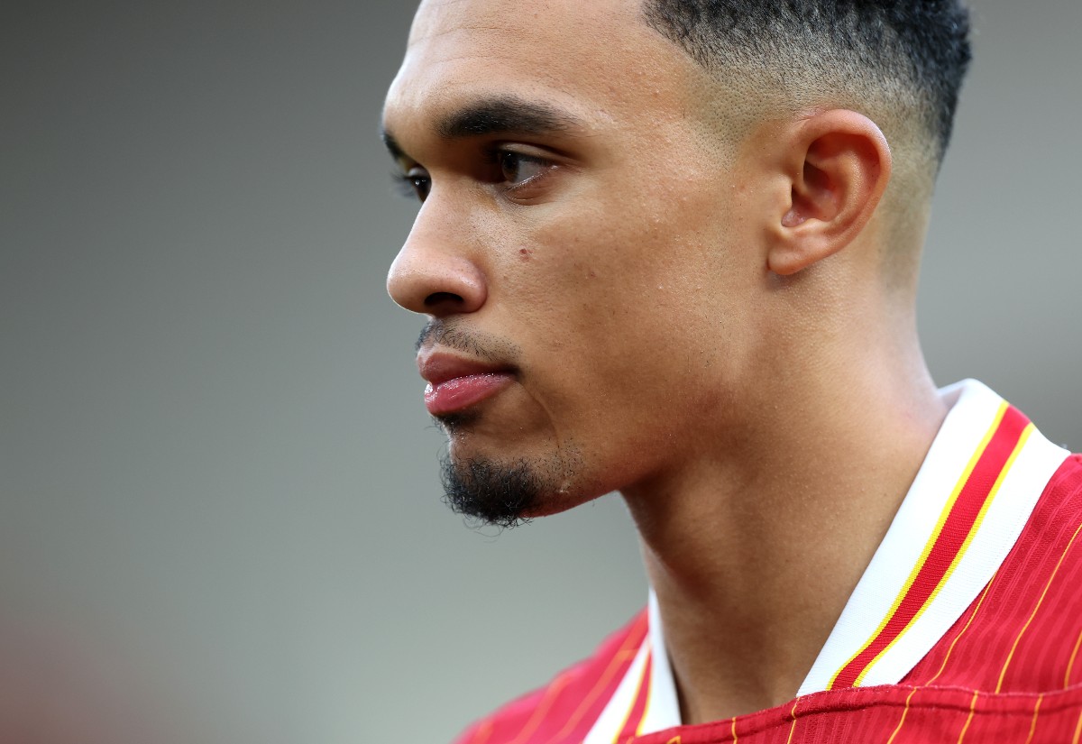 Trent Alexander-Arnold in action for Liverpool in their 2-1 win over Chelsea