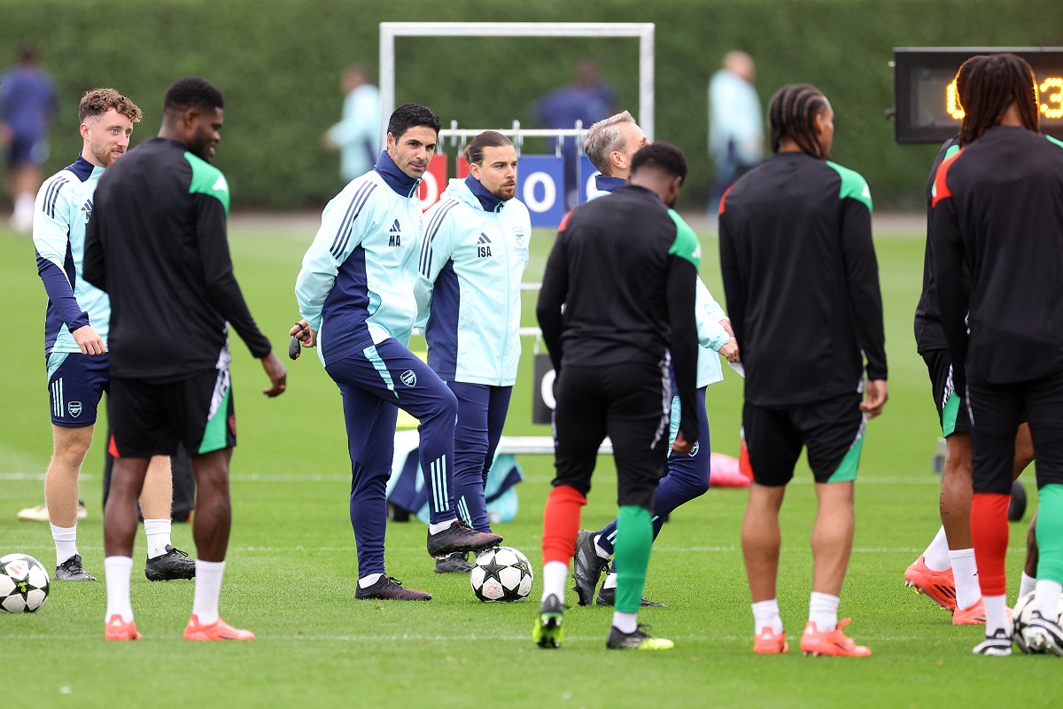 Arsenal players in training ahead of the Champions League match vs Shakhtar