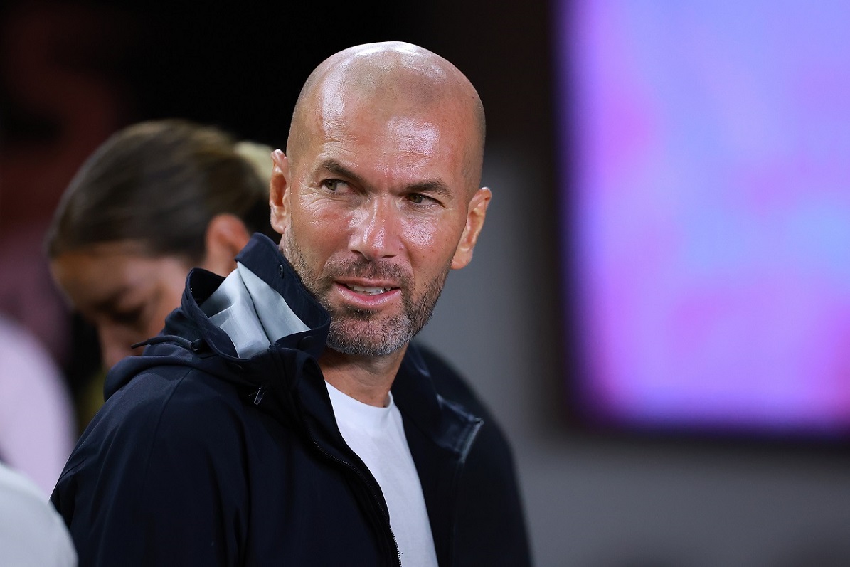 Manchester United want Zinedine Zidane