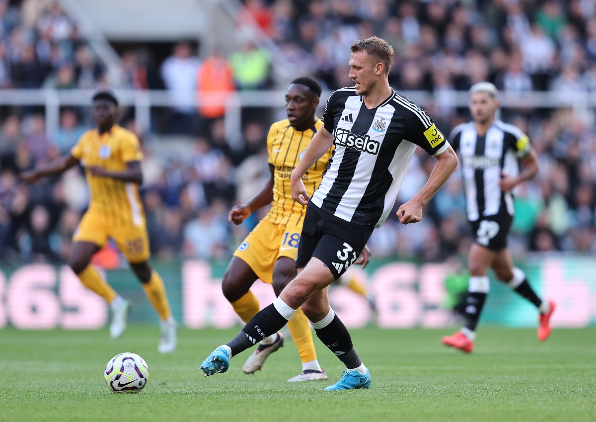 Dan Burn in action for Newacstle vs Brighton. 