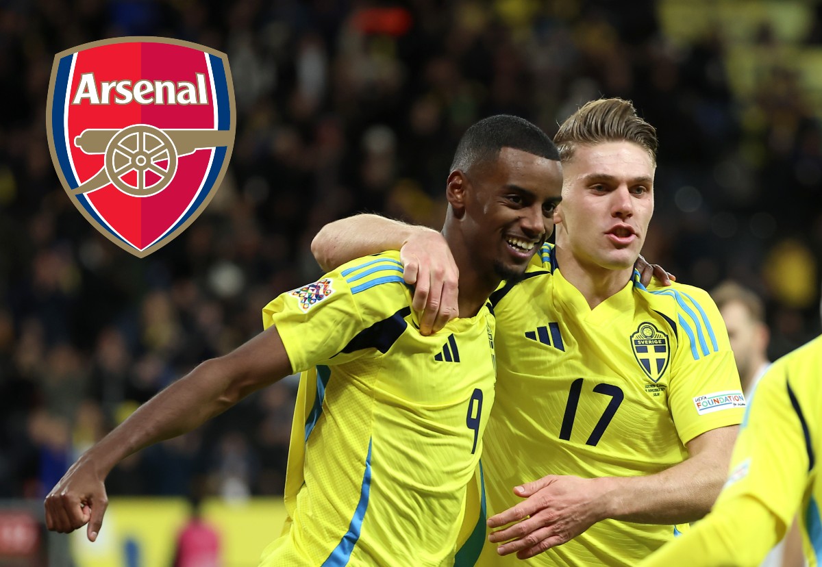 Alexander Isak and Viktor Gyokeres celebrate a goal together for Sweden