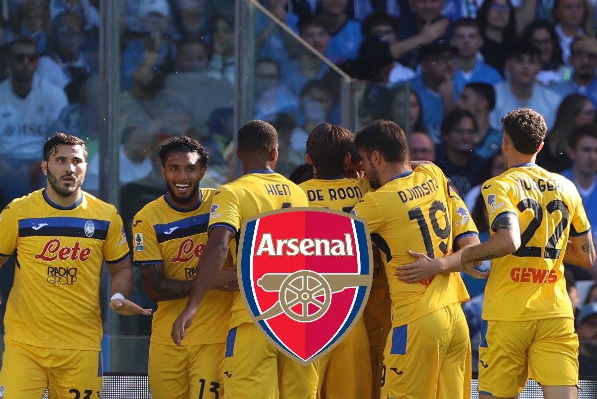 Ademola Lookman celebrates with his Atalanta teammates