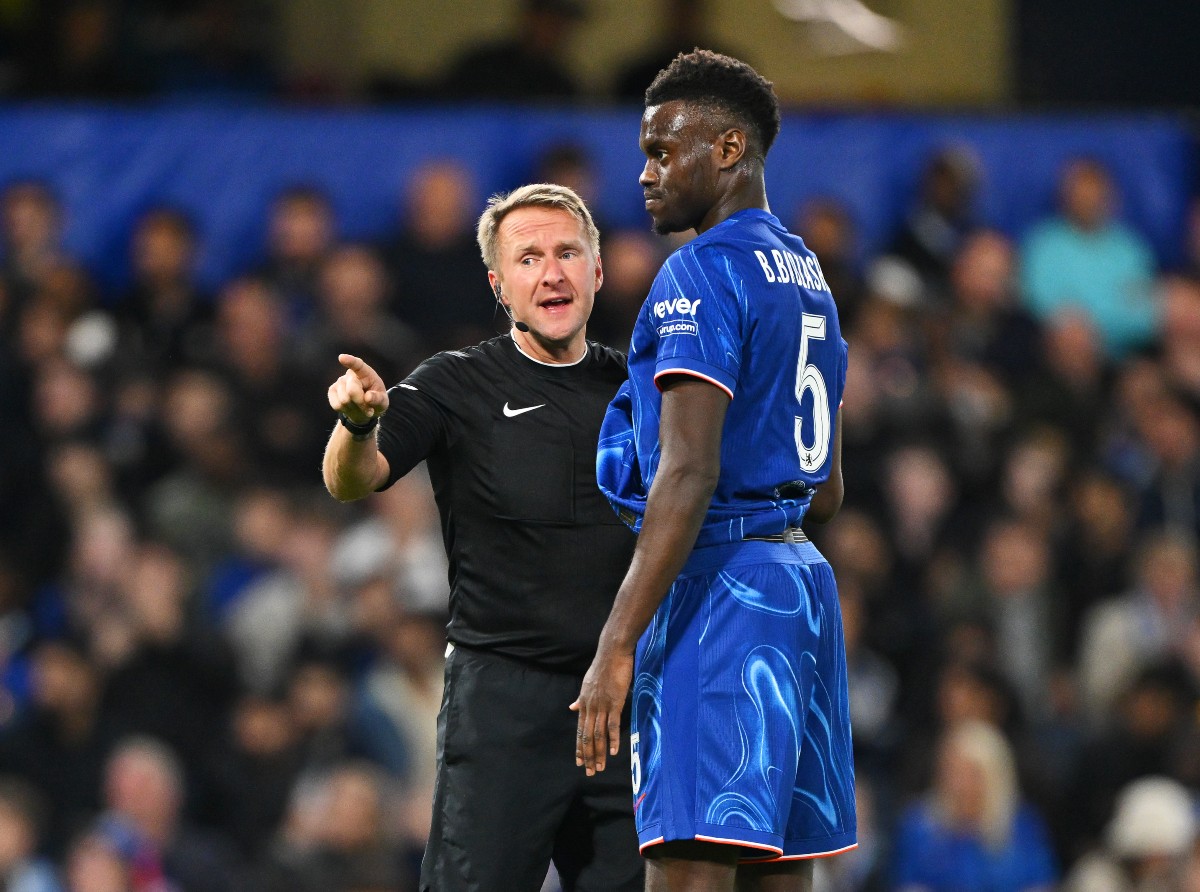 Benoit Badiashile in action for Chelsea