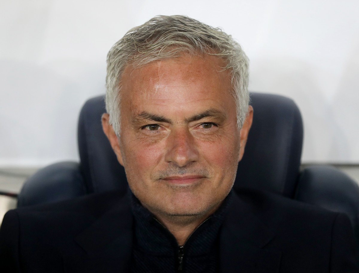 Jose Mourinho during Fenerbahce vs Man United