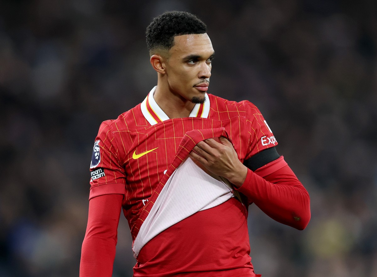 Trent Alexander-Arnold during Liverpool's game with Chelsea