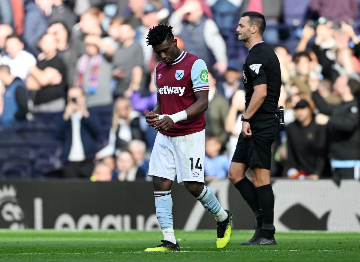 Mohammed Kudus in action for West Ham against Tottenham