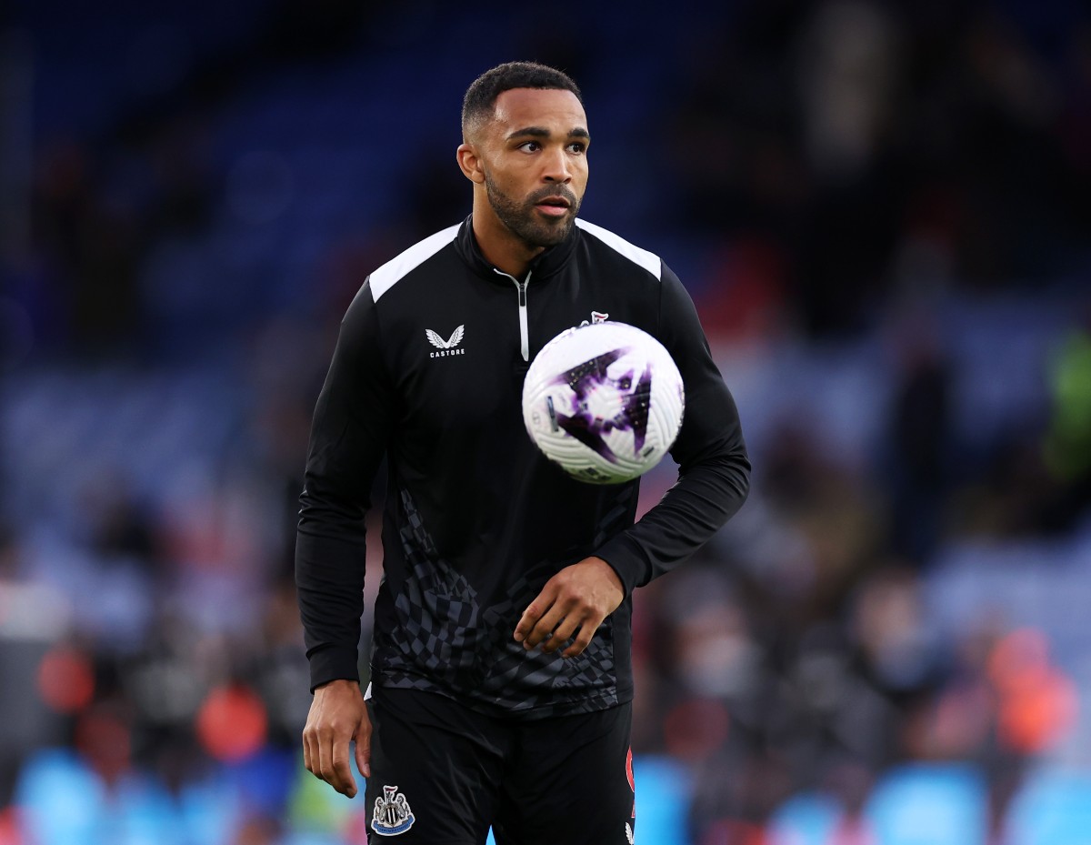 Callum Wilson warming up for Newcastle United