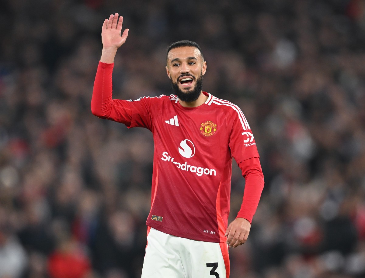 Noussair Mazraoui in action for Manchester United