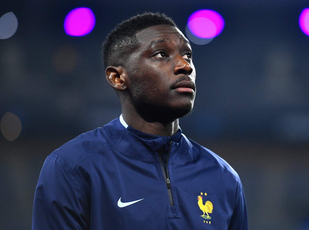 Randal Kolo Muani lining up pre-match for the French national team