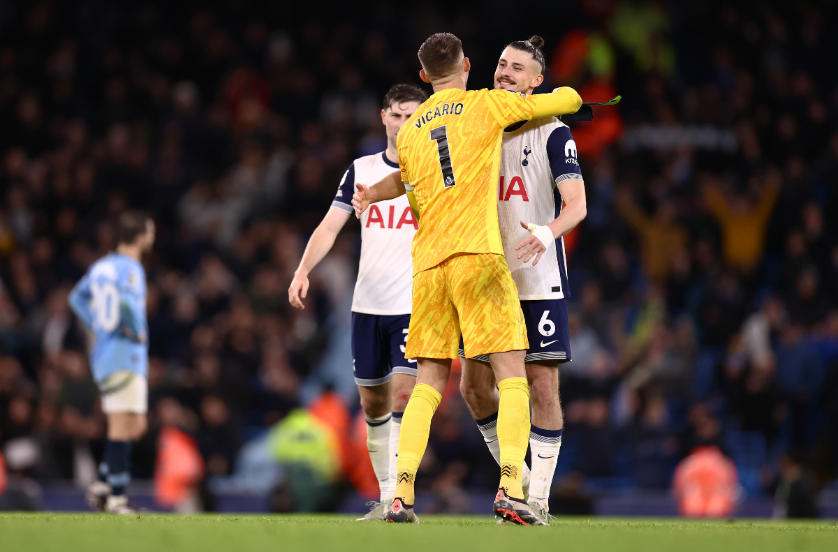 Tottenham defence celebrate their clean sheet