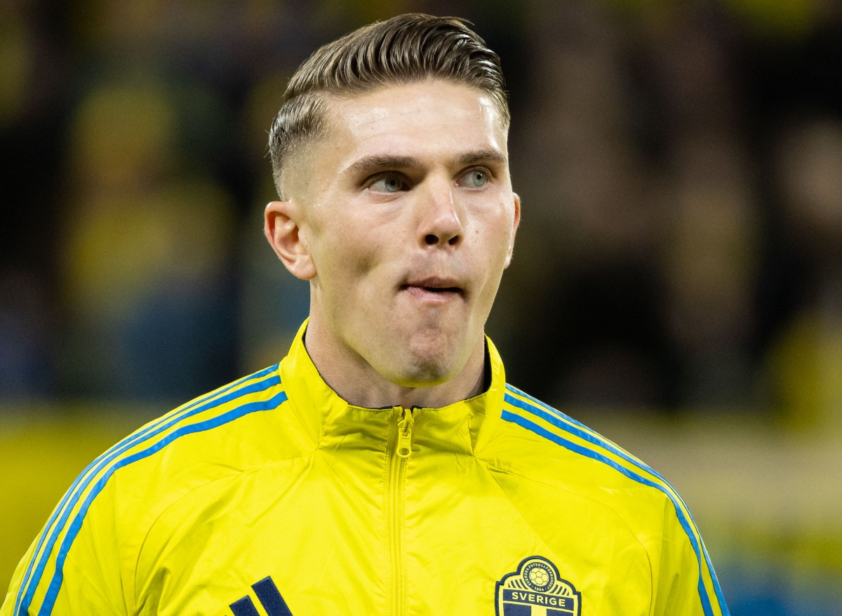 Viktor Gyokeres lining up for the Swedish national team