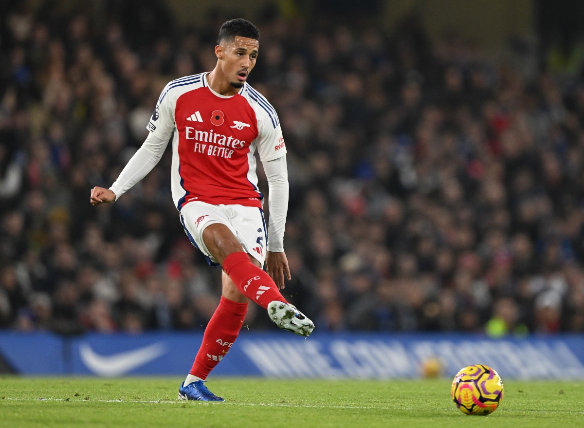 William Saliba in action for Arsenal against Chelsea