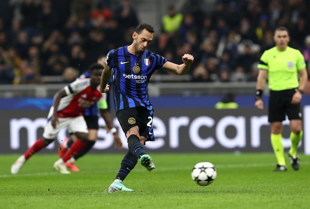 Hakan Calhanoglu scored Inter Milan's winner from the penalty spot against Arsenal