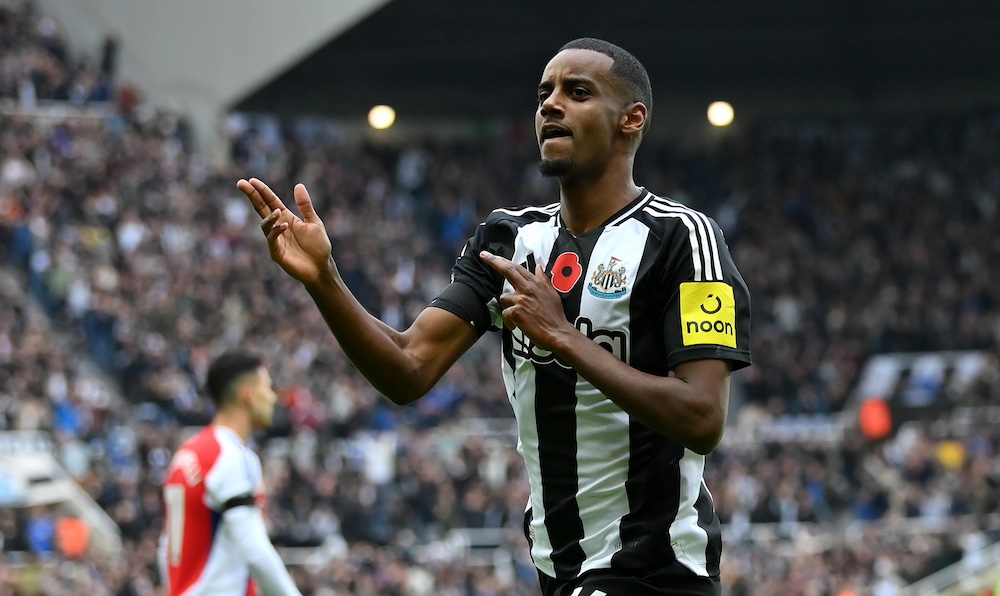 Alexander Isak celebrating his goal against Arsenal.