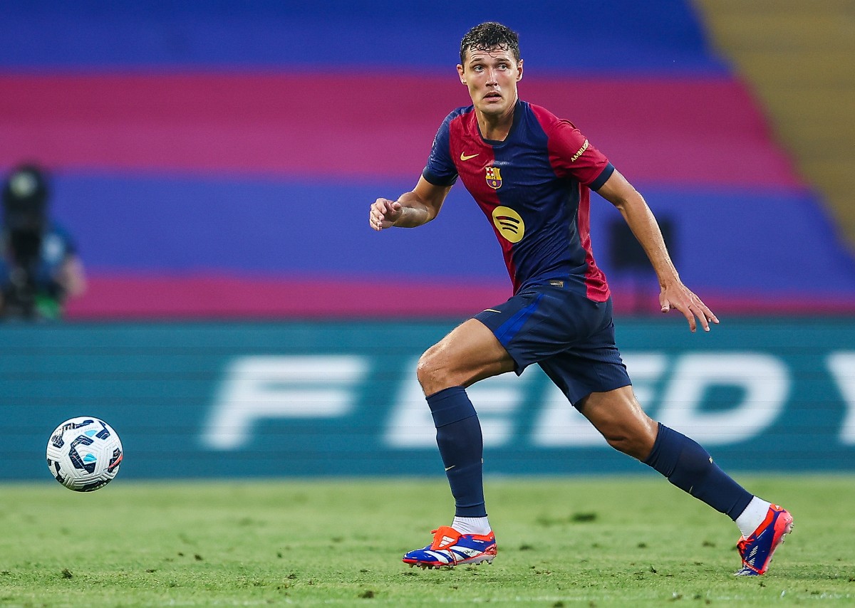 Andreas Christensen in action for Barcelona